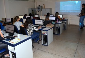 Nessa primeira etapa, estão participando coordenadores dos Centros de Referência de Assistência Social (Cras) e das unidades de acolhimento.