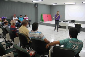 Uma semana após a formação da equipe de apoio do Centro Administrativo, a Prefeitura de Arapiraca realizou a “Formação Continuada” com trabalhadores da Secretaria Municipal de Limpeza e Iluminação Pública (Selip). 