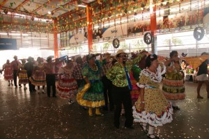 {0d0a138418b63efe99cc82cf91e24237}_arraial_do_tsi_3888x2592x0