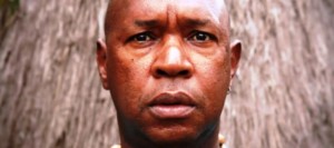 Curta conta a história do pintor José Zumba (1920-1996), que buscava nos cenários naturais e nos referenciais da cultura negra em Alagoas.