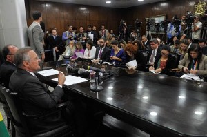 Em entrevista coletiva na manhã desta quinta-feira, (30), o presidente do Senado Renan Calheiros (PMDB-AL), anunciou um planejamento para as próximas duas semanas de trabalho na Casa