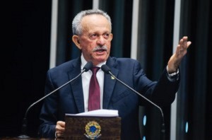 Senador Benedito de Lira (PP-AL).