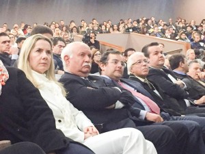 forum_contro02
