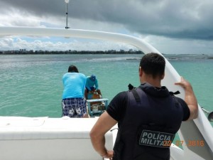 Fiscais do órgão flagraram, na última sexta-feira (22), uma pessoa pescando na região isolada e apreenderam materiais como varas de pesca, anzol, náilon entre outros