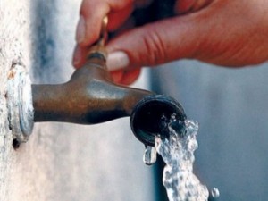 Previsão é de que abastecimento e água na região da Bacia Leiteira seja restabelecido nesta quarta-feira (10).