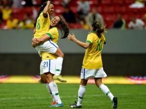Seleção brasileira feminina entra em campo para mais um duelo nesta terça-feira (16) pelas Olimpíadas com acompanhamento da Rádio Difusora .