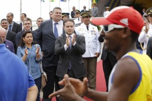 Governador Renan Filho acompanha passagem dos representantes do Grito da Terra (Grito dos Excluídos) durante o desfile cívico de 7 Setembro.