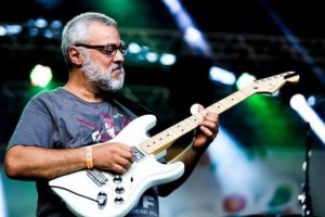 Toni Augusto sobre ao palco do Teatro de Arena Sérgio Cardoso, na quinta-feira (8), às 19h30, com o show Ad Libitum.