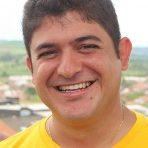 Justiça eleitoral impede coligação “Com a Força do Povo”, do candidato David Pedrosa (PMDB), a fazer campanha por 24 horas.