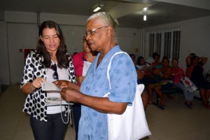 Técnicas do Creas divulgam serviço dos equipamentos da Semas na Defensoria Pública (foto: Ascom Semas) 