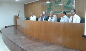 Produtores receberam orientações sobre clima para 2017 nesta segunda-feira (28).