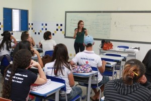 Programa irá selecionar docentes dos anos iniciais e finais do ensino fundamental (5º e 9º ano) das disciplinas de Língua Portuguesa e Matemática.