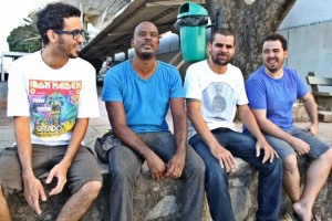 Happy hour estreia na terça-feira (10), no saguão do teatro Deodoro, apresentando num formato semiacústico a produção dos artistas locais.