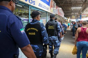 Guarda Municipal no Mercado da Produção