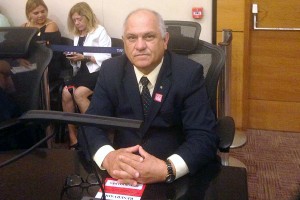Presidente Otávio Praxedes durante solenidade de posse, nesta segunda (6).