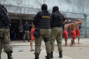 Ressocialização dá continuidade à transferência de 320 internos entre o Complexo Penitenciário e Presídio do Agreste, em processo de permuta nesta segunda-feira (6).