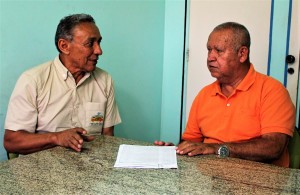 Diretor e secretário da TeleTaxi. 2