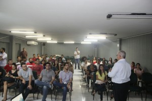 Serviço volta a ser ofertado já nesta segunda-feira (13) e garante a permanência dos estudantes em suas instituições de ensino 