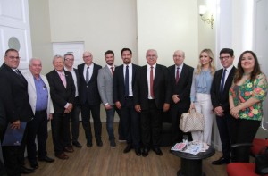 Rogério Teófilo representa prefeitos alagoanos (2)