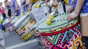 {c103ddff770e9eaae7f611f855fc02da}_carnaval_visualhunt.com3__600x336x0