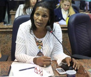 Dra Fatima Santiago