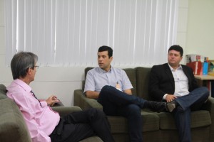 Marcos Vieira (Sebrae), Hugo Wanderley e Wladimir Araújo (AMA) durante a reunião desta terça
