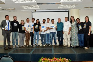 Os quatro rapazes venceram a etapa estadual e foram premiados nesse domingo (19), após três dias de provas finais 