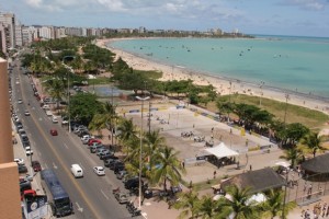 Vista da orla de Pajuçara: relação de desenvolvimento sustentável e turismo será tema de encontro com participação da Sedetur. (Foto: Thiago Sampaio)