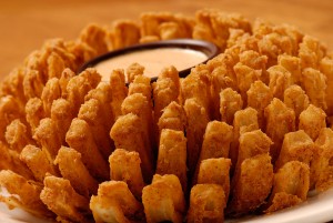 11013822082017_bloomin_onion_5__1_