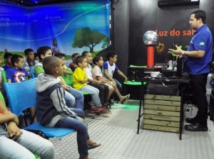 Orientações de uso seguro e eficiente de energia no Luz do Saber