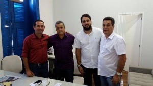 PREFEITO ARTHUR FREITAS REUNIÃO MOZART[