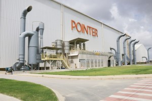 Visita de jornalistas fabrica Pointer.
