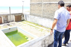 autoridades_estaduais_federais_e_municipais_participaram_de_inspecao_em_imovel_abandonado_credito_thiago_henrique_20171208_1178472731