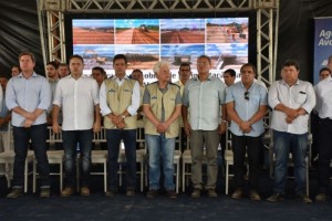 governador_prestigia_solenidade_de_inauguracao_do_trecho_de_12_km_da_br-316_em_canapi_foto_neno_canuto_20180119_1150888705