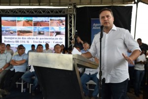 governador_prestigia_solenidade_de_inauguracao_do_trecho_de_12_km_da_br-316_em_canapi_foto_neno_canuto_20180119_2019215844